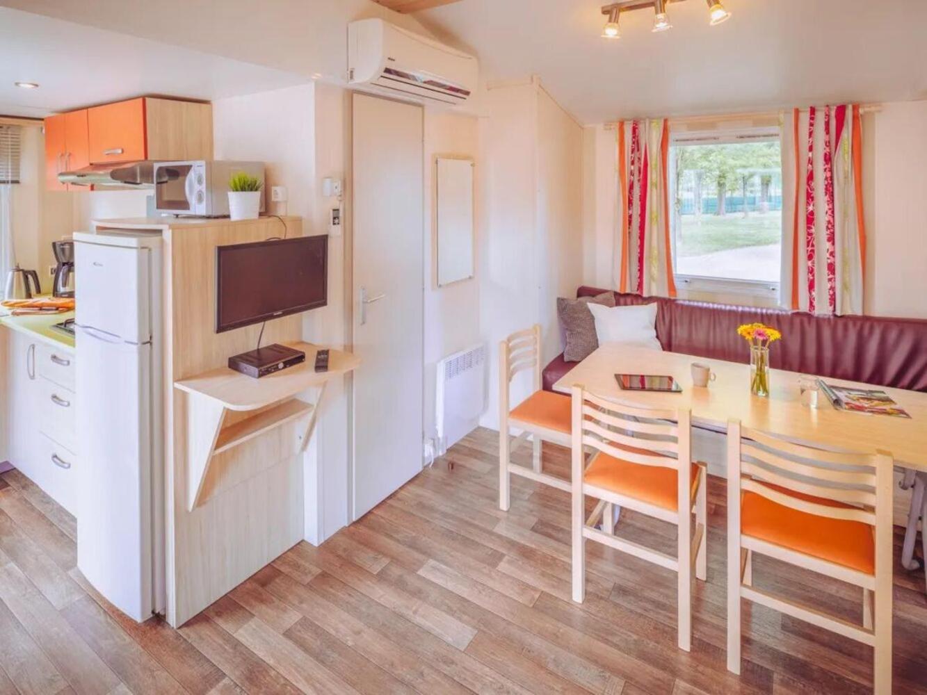 Camping Bi-Village - Roan Valbandon Phòng bức ảnh