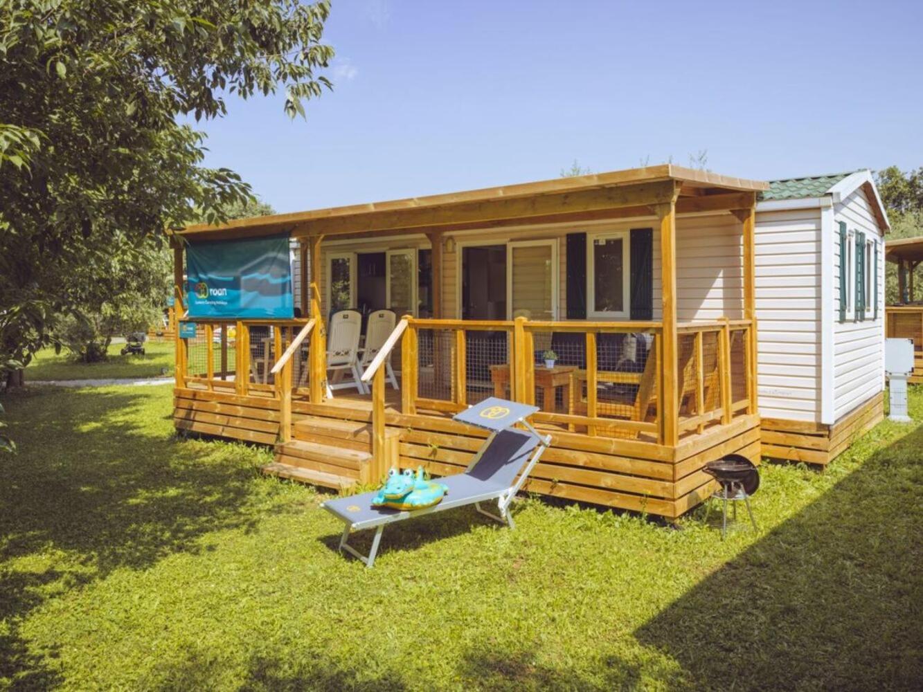 Camping Bi-Village - Roan Valbandon Phòng bức ảnh