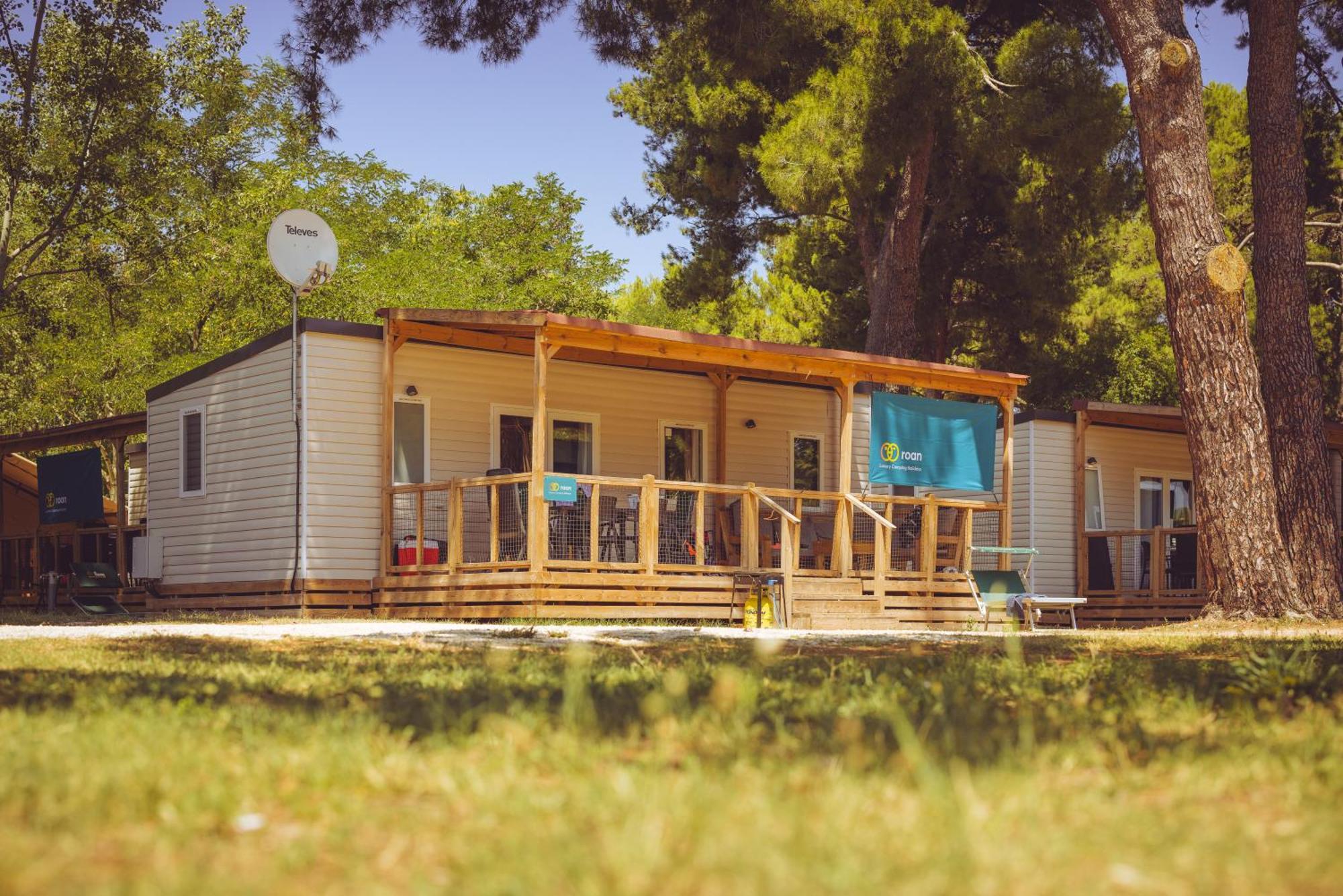 Camping Bi-Village - Roan Valbandon Ngoại thất bức ảnh